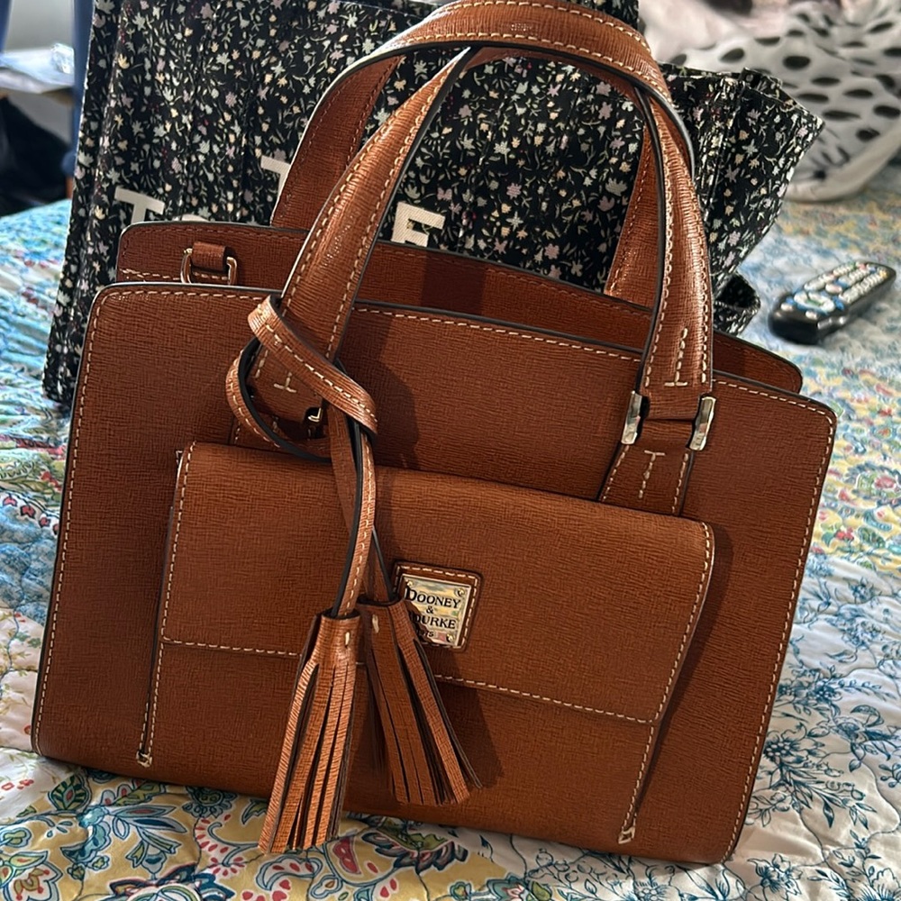 New tote sachet Donney & Bourke